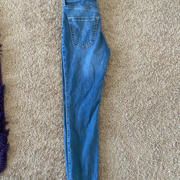 Hollister Women's Medium Wash High Rise 2S Skinny Jeans - Picture 8 of 8
